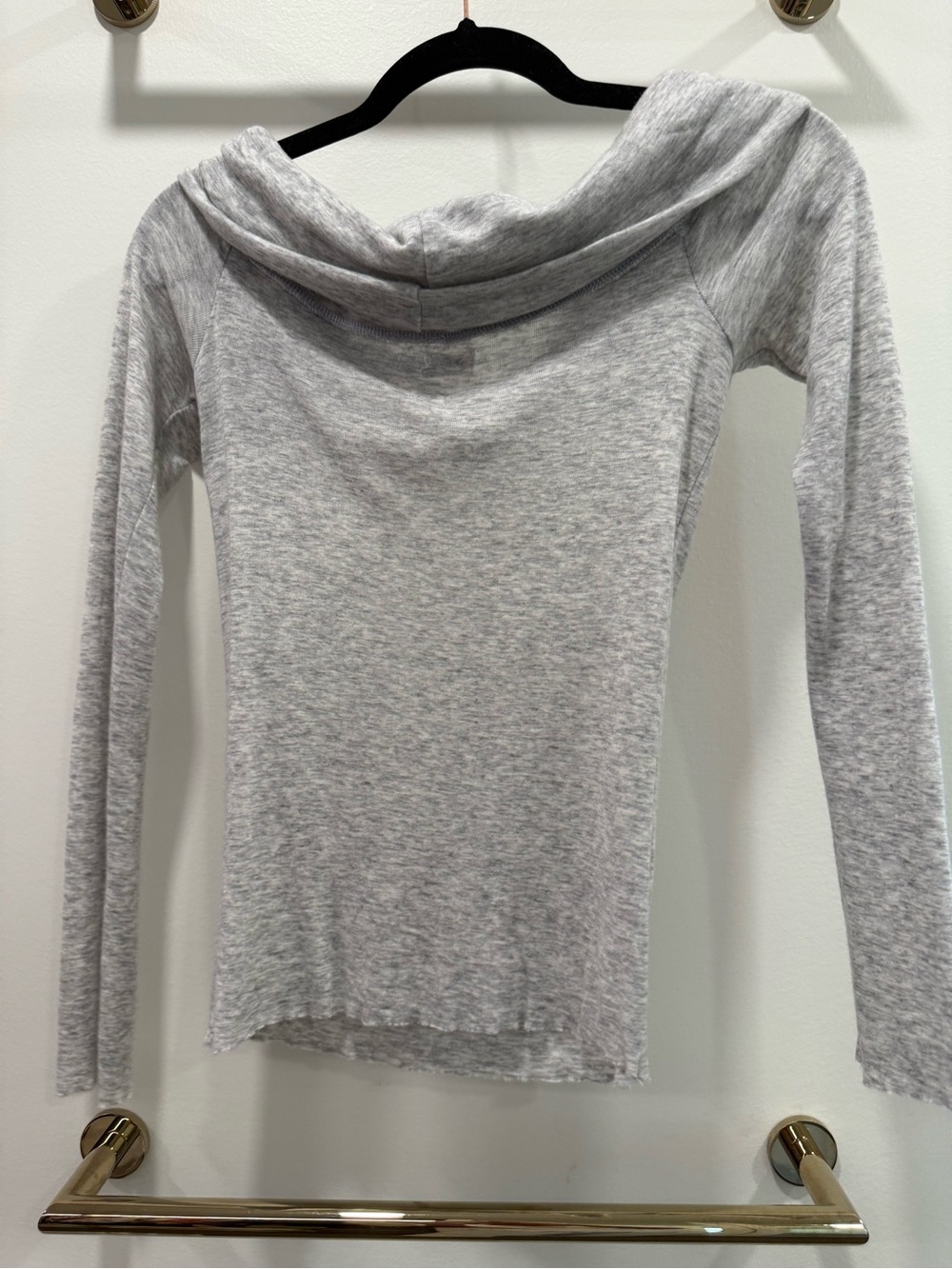 Babaton Light Heather Gray Off-Shoulder Long Sleeve Top